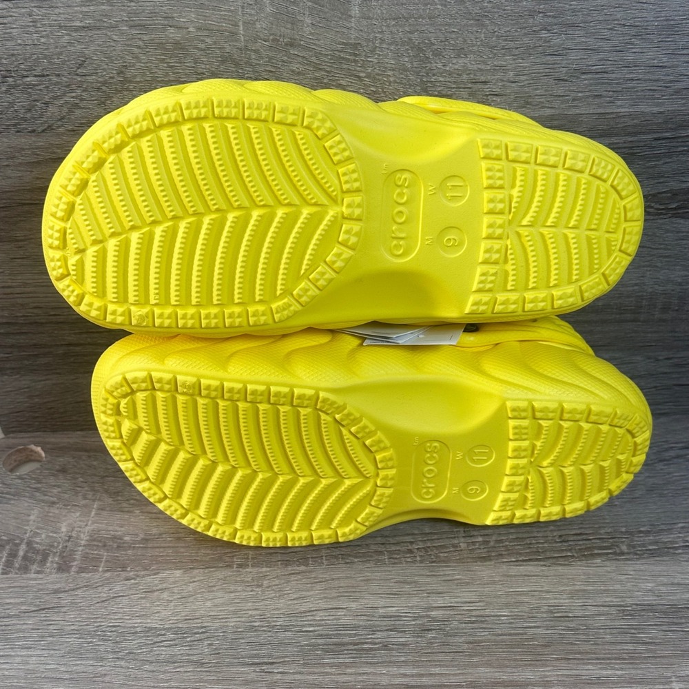 Crocs Classic Lined Overpuff Clogs Mens 9 Womens 11 Yellow Puffy Slip On NEW - Picture 5 of 10